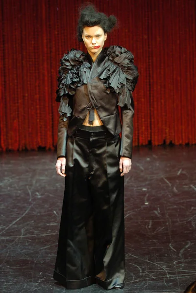 Look 4
